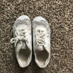 Infinity cheer shoes